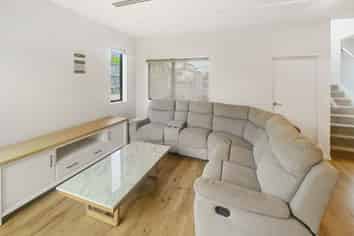 3 Ballinadreen Road, Flat Bush