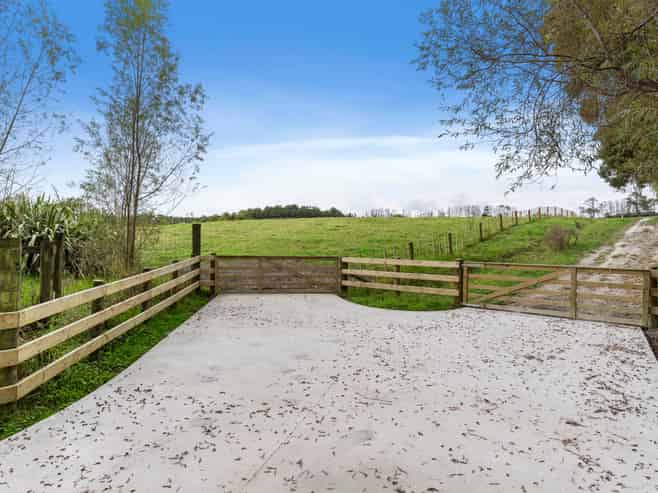 Auckland - Address withheld