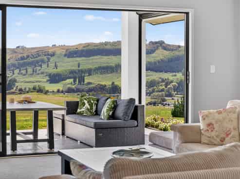 701 River Road, Otane