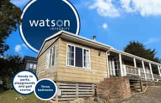 17 Hookway Grove, Paraparaumu