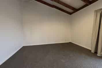 17 Hookway Grove, Paraparaumu