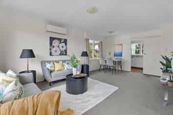 2/2A Arundel Street, Hillsborough