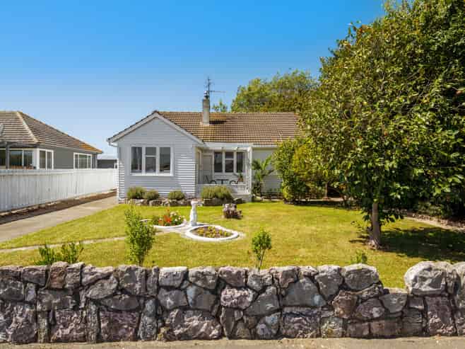 60 Hutcheson Street, Mayfield