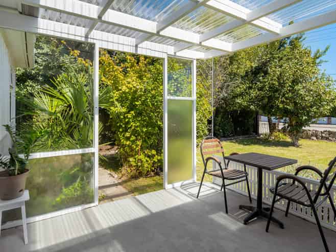 60 Hutcheson Street, Mayfield