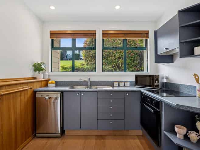 69-70/4 Lake Avenue, Frankton