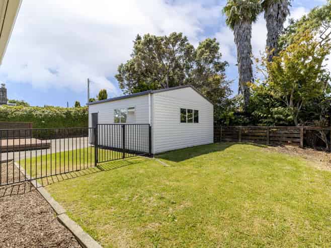 136A Seaview Road, Westown