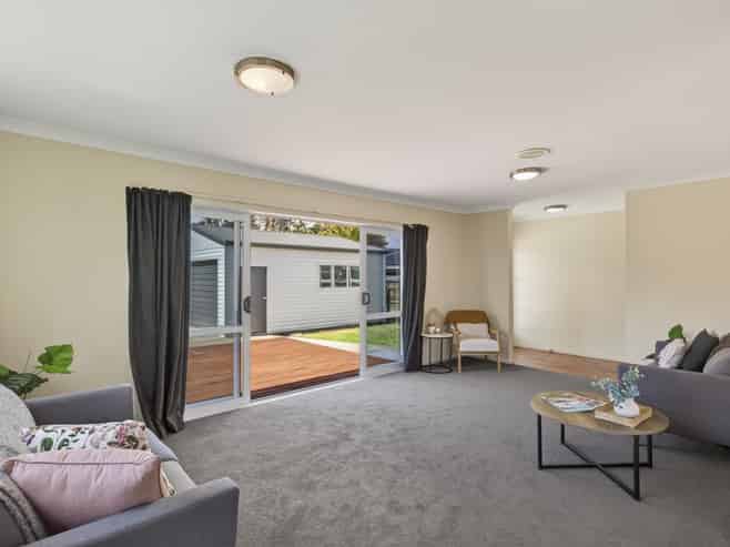 136A Seaview Road, Westown