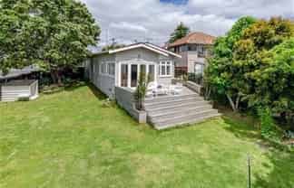 193 Mokoia Rd, Birkenhead