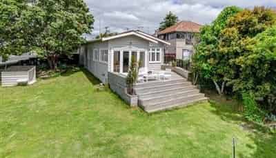 193 Mokoia Rd, Birkenhead