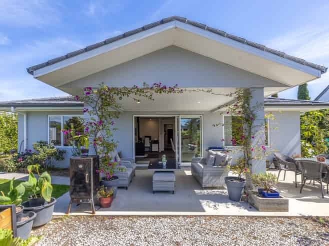 23 Weld Street, Levin