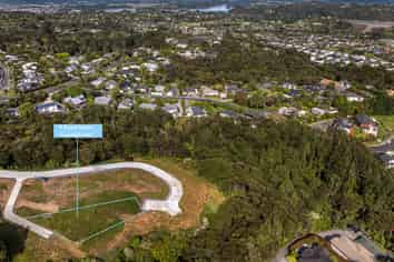 9 Koru Lane, Greenhithe