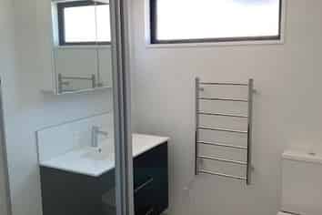 2/15 Whitmore Street, Edgeware