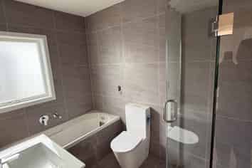 22 Merchant Avenue, Te Atatu South