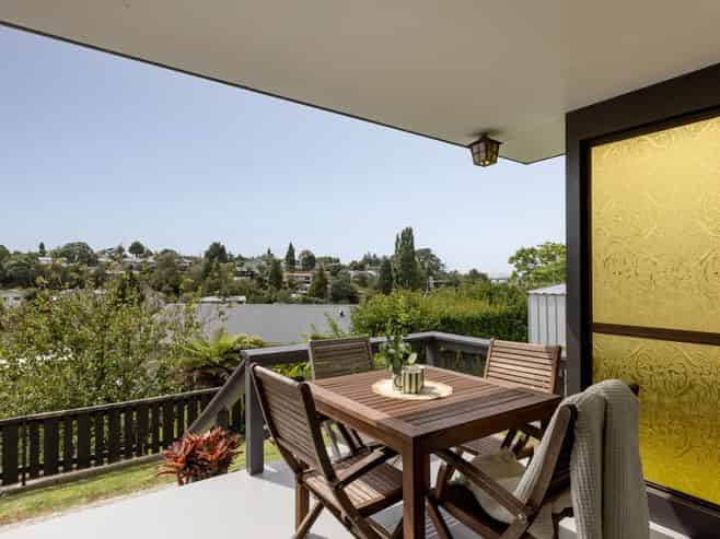 73 Sutherland Road, Brookfield