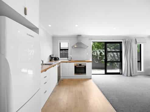 1/3 Charlemont Street, Whitiora