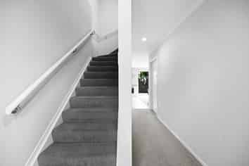 1/3 Charlemont Street, Whitiora