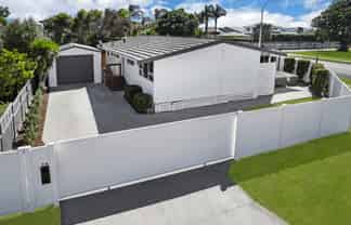 98 Torkar Road, Clarks Beach