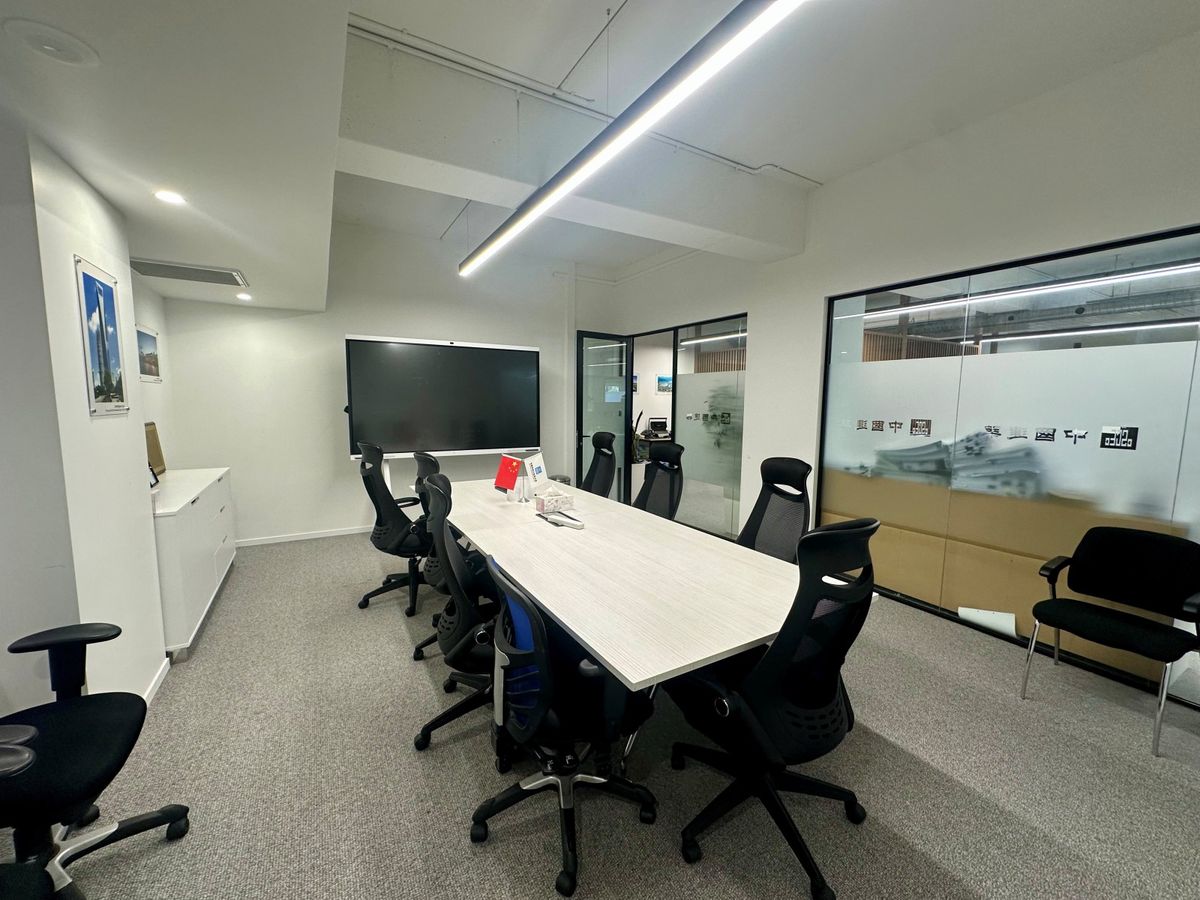 Modern Newmarket office - Vista 6
