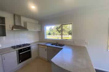 29 Glenveagh Park Drive, Manurewa