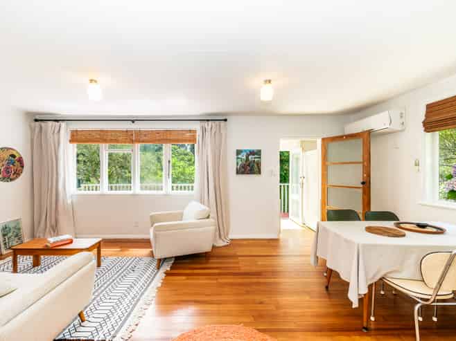 66 Tilley Road, Paekakariki