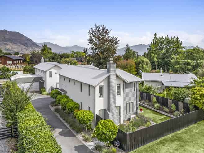 7 Rata Street, Wanaka