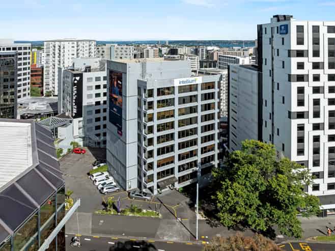 STRATEGIC CBD OFFICE INVESTMENT WITH UPSIDE
