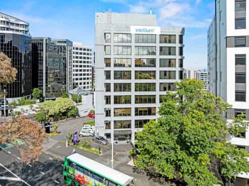 STRATEGIC CBD OFFICE INVESTMENT WITH UPSIDE
