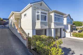 7 Vera Street, Karori