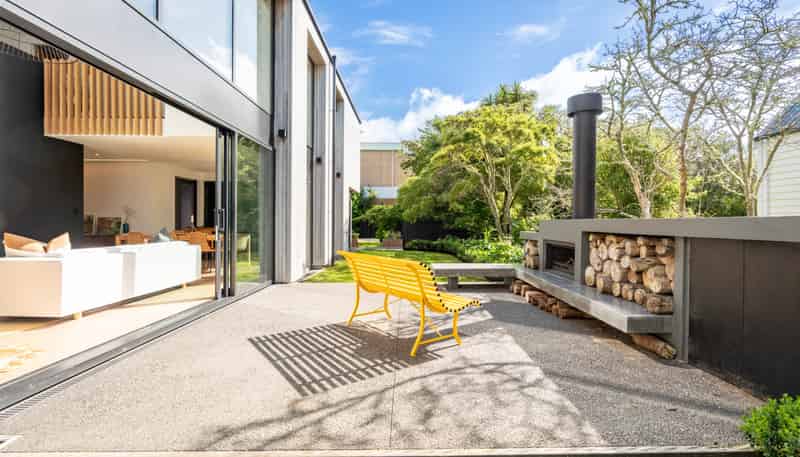 14 Lochiel Road, Khandallah