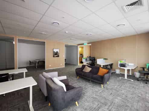 Albany 201sqm office next to Auckland Council