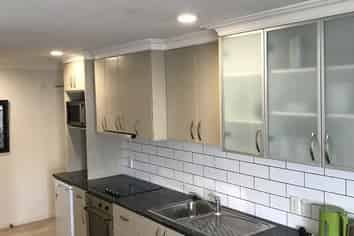 3M/118 Gladstone Road , Parnell