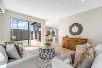 13A Liam Place, Half Moon Bay