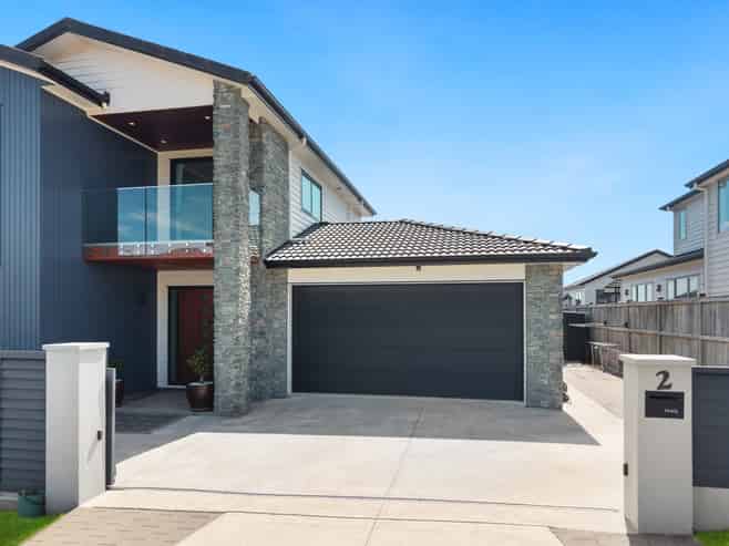 2 Drumnaconagher Road, Flat Bush