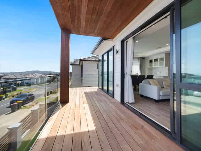 2 Drumnaconagher Road, Flat Bush