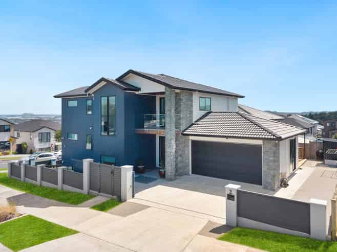 2 Drumnaconagher Road, Flat Bush