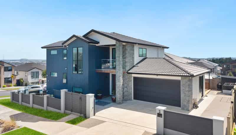 2 Drumnaconagher Road, Flat Bush