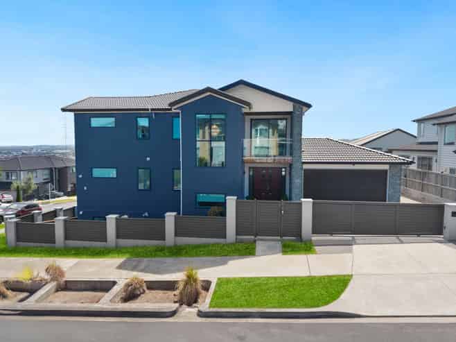 2 Drumnaconagher Road, Flat Bush