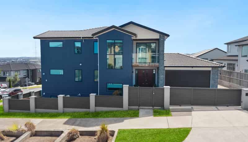 2 Drumnaconagher Road, Flat Bush