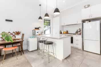 44 Aurora Terrace, Kelburn