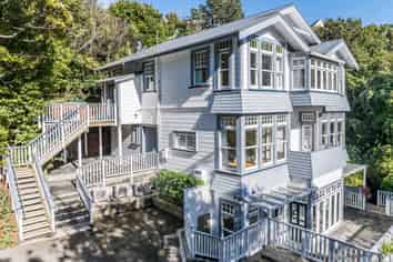 44 Aurora Terrace, Kelburn