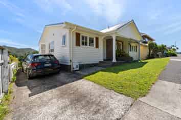 24A Parklands Drive, Karori