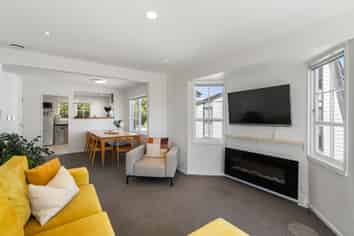 24A Parklands Drive, Karori