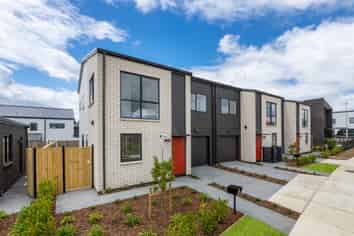 49 Nga Pona Toru Road, Flat Bush