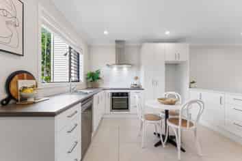 65 Glidepath Road, Hobsonville