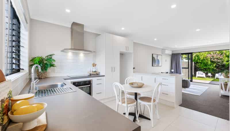 65 Glidepath Road, Hobsonville