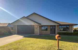 13 Edward Street, Grandview Heights