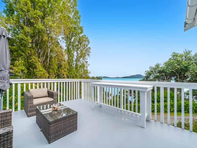 120 Kawakawa Bay Coast Road, Kawakawa Bay