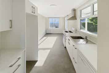 16 Edgeware Road, Saint Albans