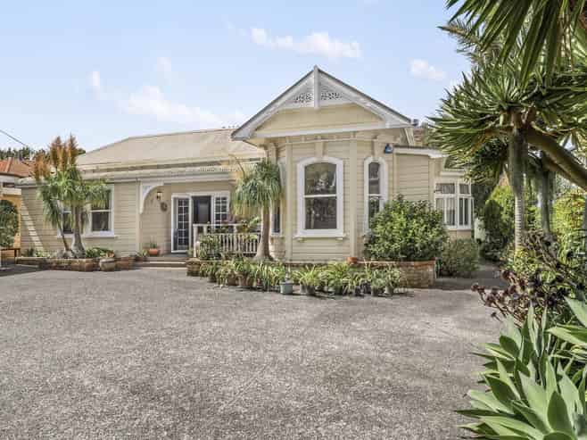 120 Vauxhall Road, Devonport