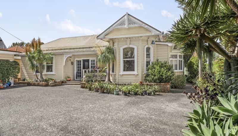 120 Vauxhall Road, Devonport